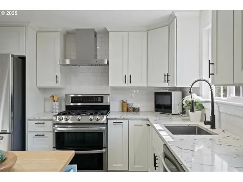 13511 SW 62nd Avenue Portland OR 97219