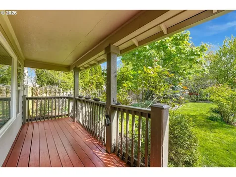 6807 SE 50th Avenue Portland OR 97206
