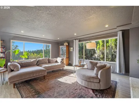 3336 NE Cadet Avenue Portland OR 97220