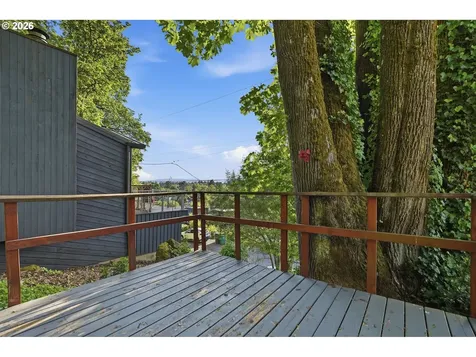 3336 NE Cadet Avenue Portland OR 97220