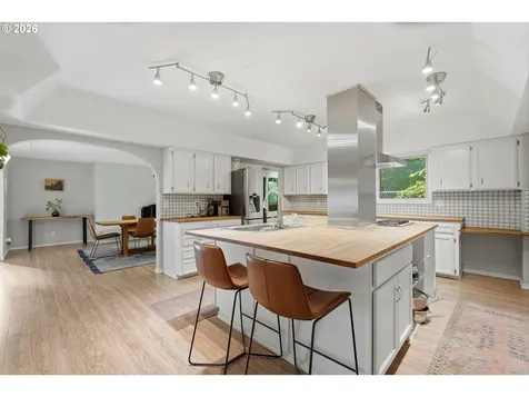 3336 NE Cadet Avenue Portland OR 97220