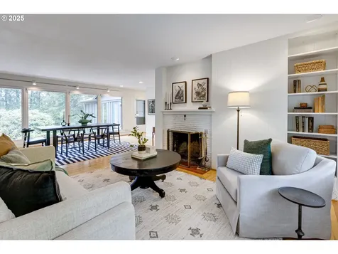 1025 SW Coronado Street Portland OR 97219