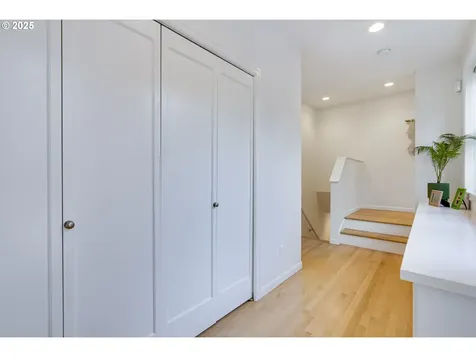 1025 SW Coronado Street Portland OR 97219