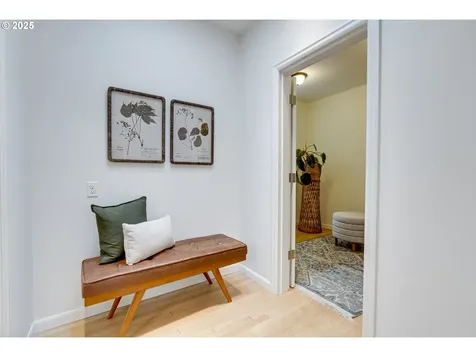 1025 SW Coronado Street Portland OR 97219