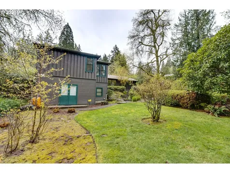1025 SW Coronado Street Portland OR 97219