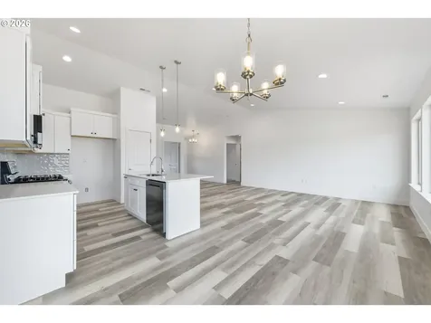 227 SW Goldfinch Lane Boardman OR 97818