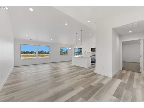 227 SW Goldfinch Lane Boardman OR 97818