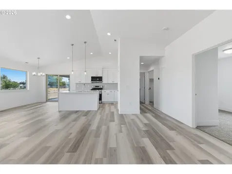 227 SW Goldfinch Lane Boardman OR 97818