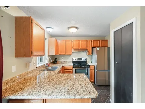 200 S Bina Drive Newberg OR 97132