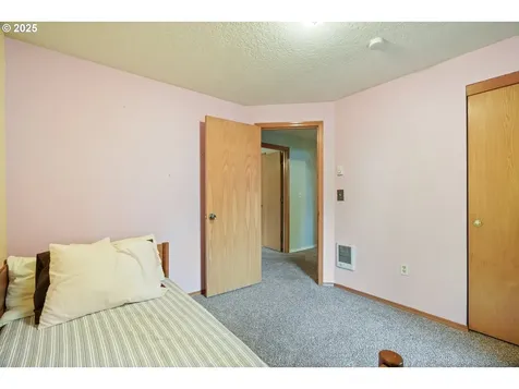 200 S Bina Drive Newberg OR 97132