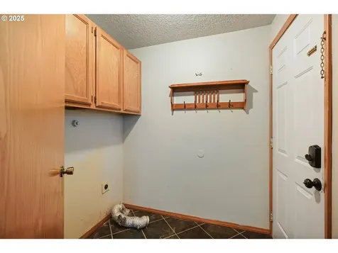 200 S Bina Drive Newberg OR 97132