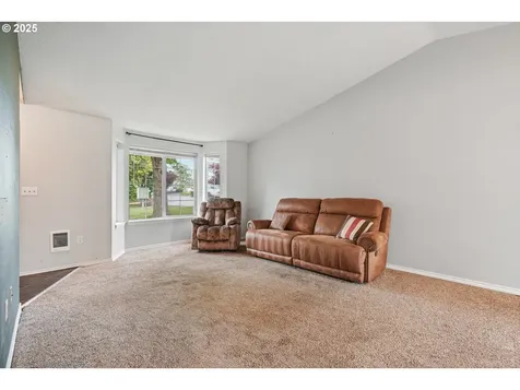 200 S Bina Drive Newberg OR 97132