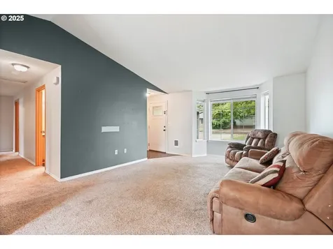 200 S Bina Drive Newberg OR 97132