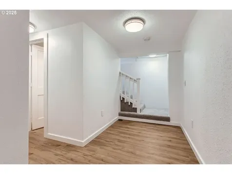 4214 NE Highland Court Portland OR 97218