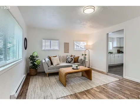 4214 NE Highland Court Portland OR 97218