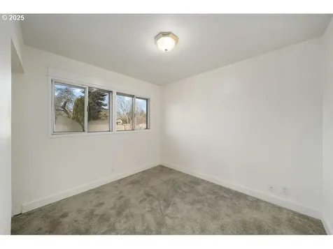 4105 SE 76th Avenue Portland OR 97206