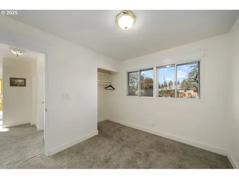 4105 SE 76th Avenue Portland OR 97206