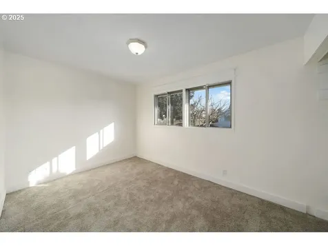 4105 SE 76th Avenue Portland OR 97206
