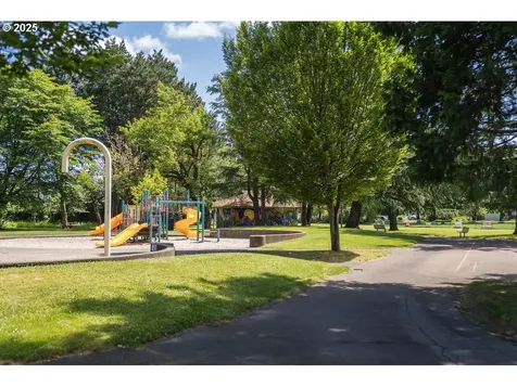 4105 SE 76th Avenue Portland OR 97206