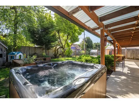 2655 Oxford Court Eugene OR 97404