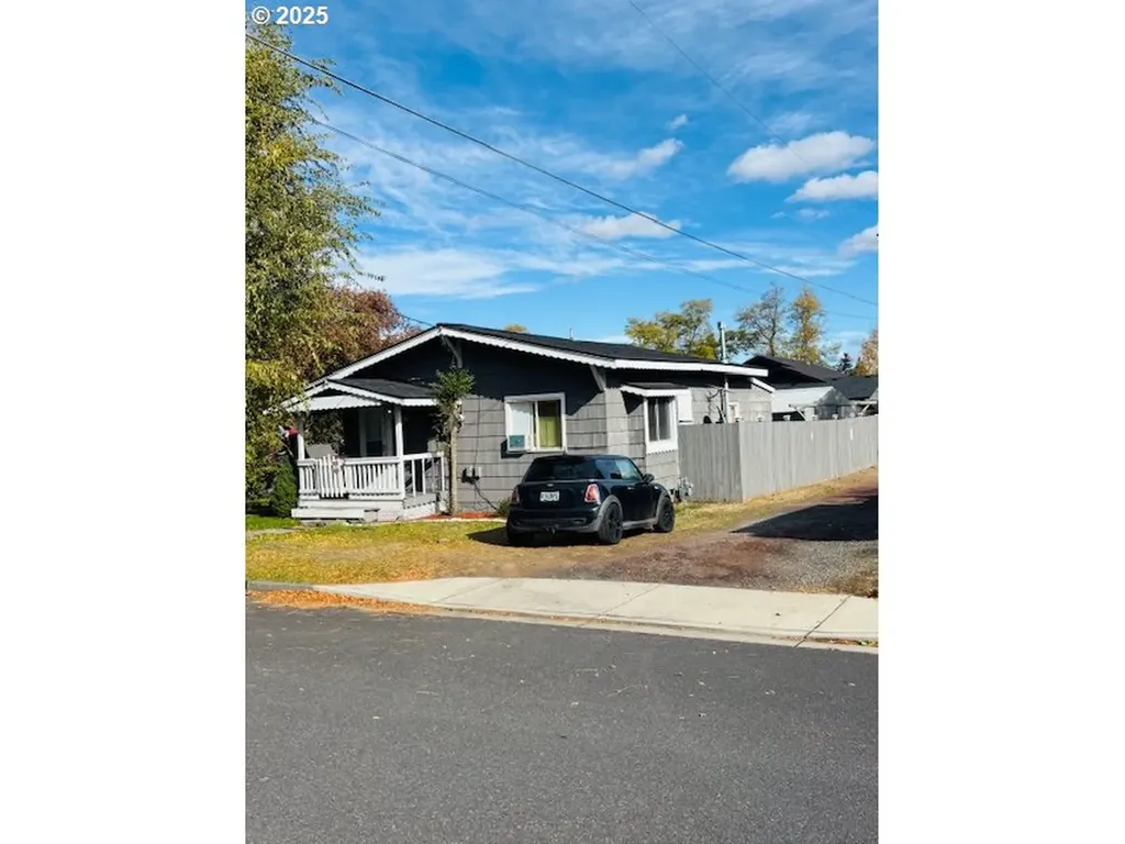 432 NW 10th Street Redmond OR 97756
