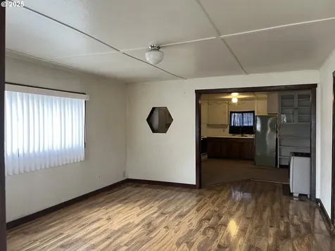 570 E Gladys Avenue Hermiston OR 97838