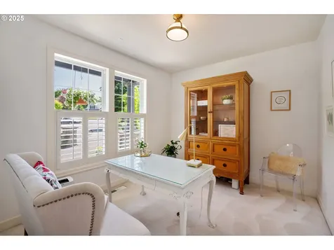 2708 NW Bullfinch Place Portland OR 97229
