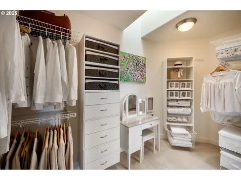 2708 NW Bullfinch Place Portland OR 97229
