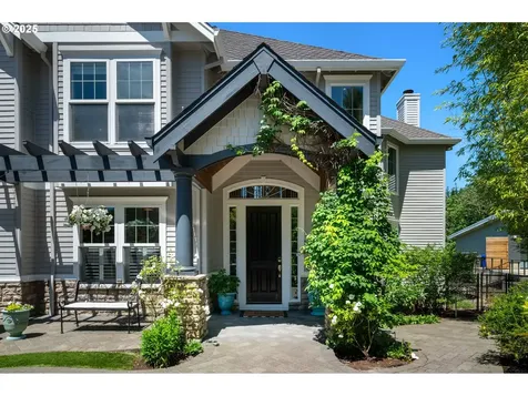 2708 NW Bullfinch Place Portland OR 97229
