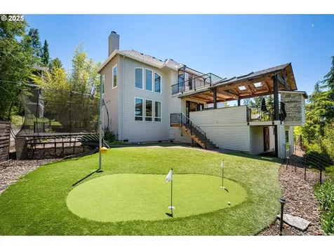2708 NW Bullfinch Place Portland OR 97229