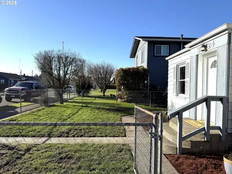 2924 Fir Street Longview WA 98632