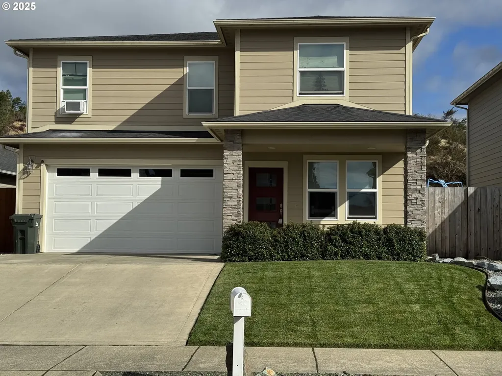 2317 Laura Lane North Bend OR 97459