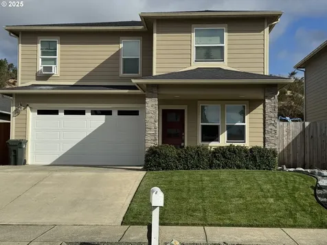 2317 Laura Lane North Bend OR 97459