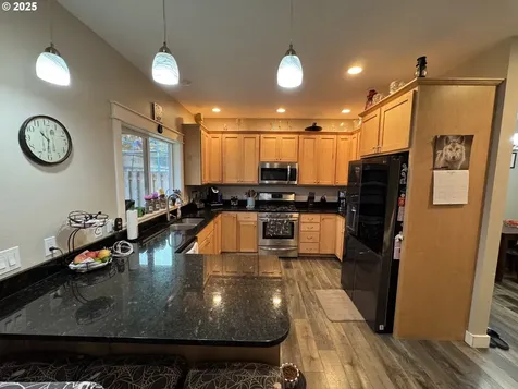 2317 Laura Lane North Bend OR 97459