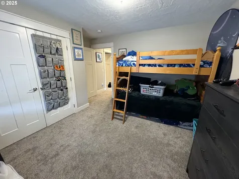 2317 Laura Lane North Bend OR 97459