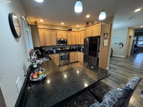 2317 Laura Lane North Bend OR 97459