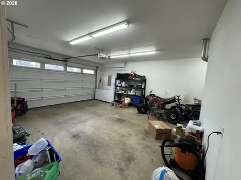 2317 Laura Lane North Bend OR 97459