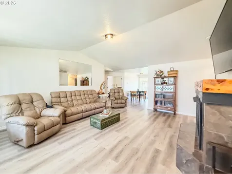 699 NE Fieldstone Lane Prineville OR 97754