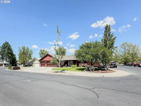 699 NE Fieldstone Lane Prineville OR 97754
