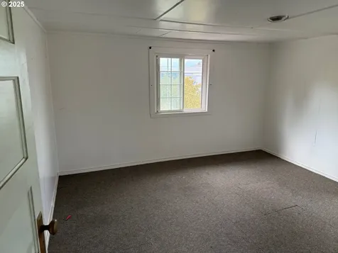 202 NE Fulton Street Roseburg OR 97470