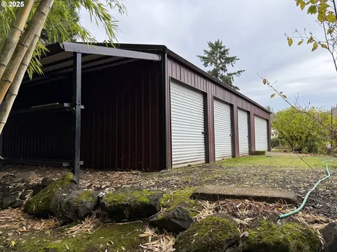 202 NE Fulton Street Roseburg OR 97470
