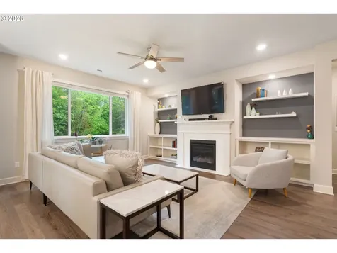 8295 SE Sitka Street Hillsboro OR 97123