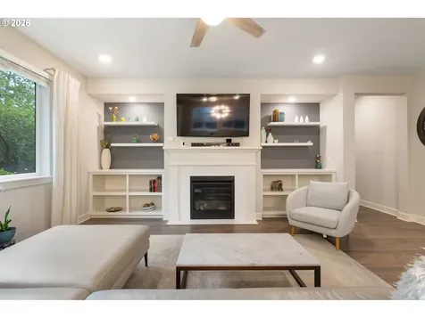 8295 SE Sitka Street Hillsboro OR 97123