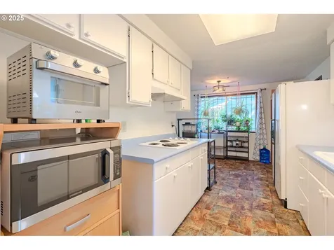 608 NE Pinebrook Avenue Vancouver WA 98684
