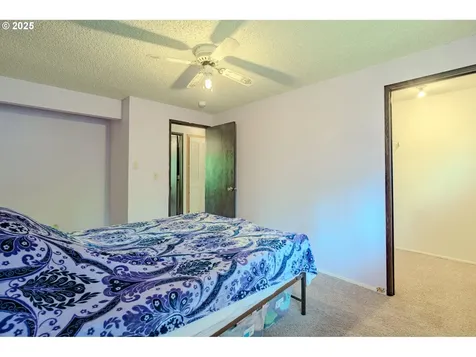 608 NE Pinebrook Avenue Vancouver WA 98684