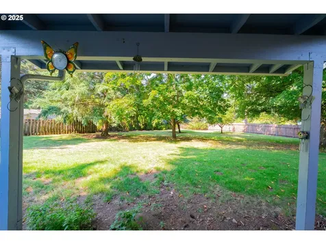 608 NE Pinebrook Avenue Vancouver WA 98684