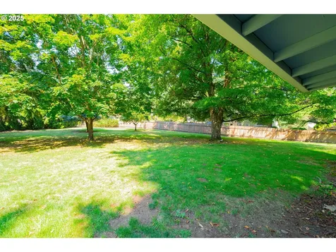 608 NE Pinebrook Avenue Vancouver WA 98684