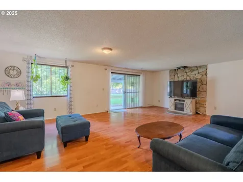 608 NE Pinebrook Avenue Vancouver WA 98684