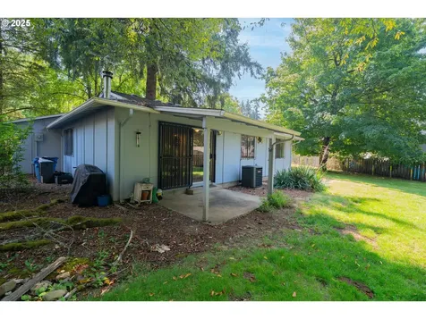 608 NE Pinebrook Avenue Vancouver WA 98684