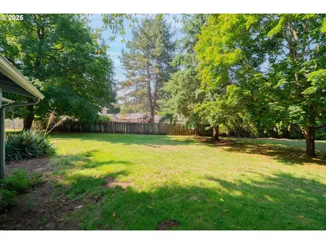 608 NE Pinebrook Avenue Vancouver WA 98684